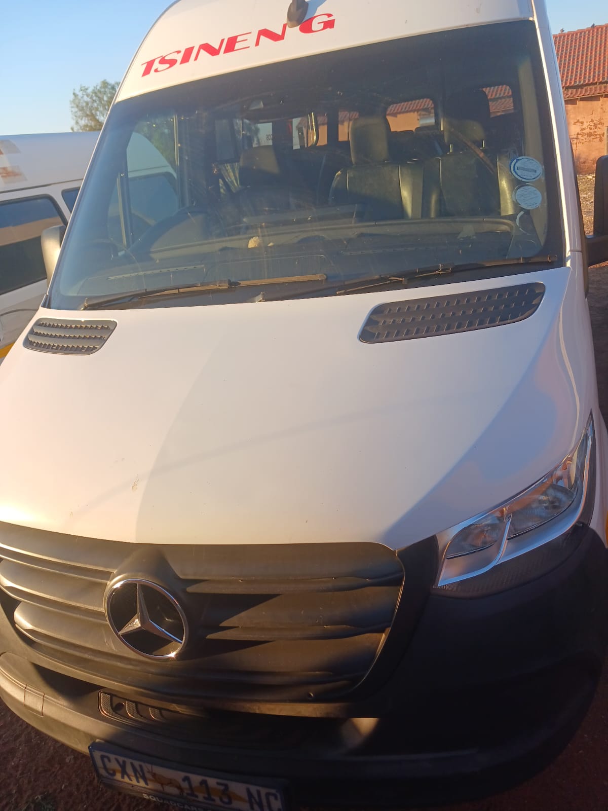 Reliable passenger transport on the road